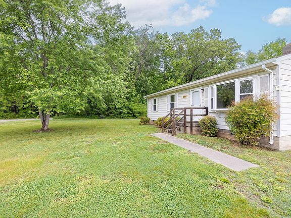 4th image of 16001 Archers Creek Ln