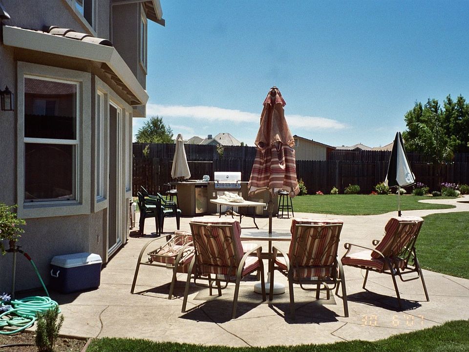 Patio with BBQ