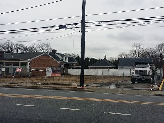 2nd image of 2672 Jerusalem Ave