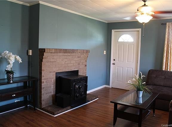 5th image of 71 Walnut Ave