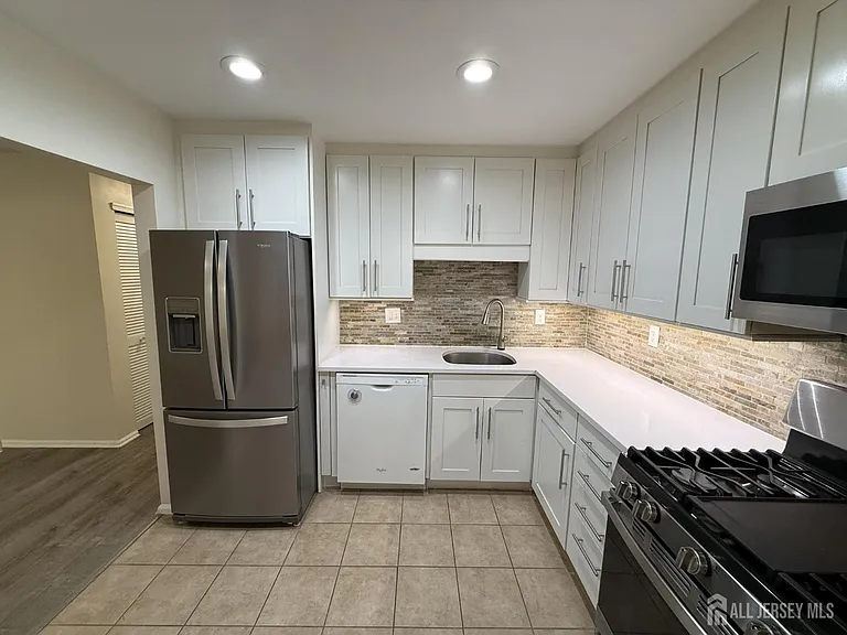 95 Sapphire Ln — Photo 9
