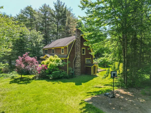 10 Brookwood Drive, North Yarmouth, ME 04097