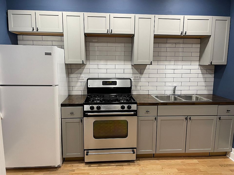 1st image of 5701 N Karlov Ave #2