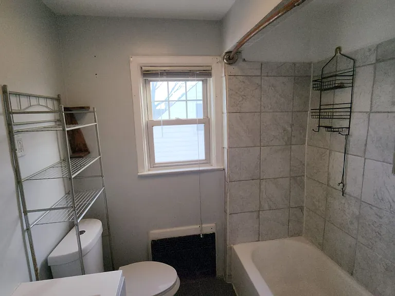 722 Dewitt St — Photo 9