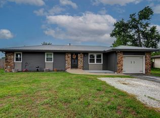 701 Spruce St, Nixa, MO 65714