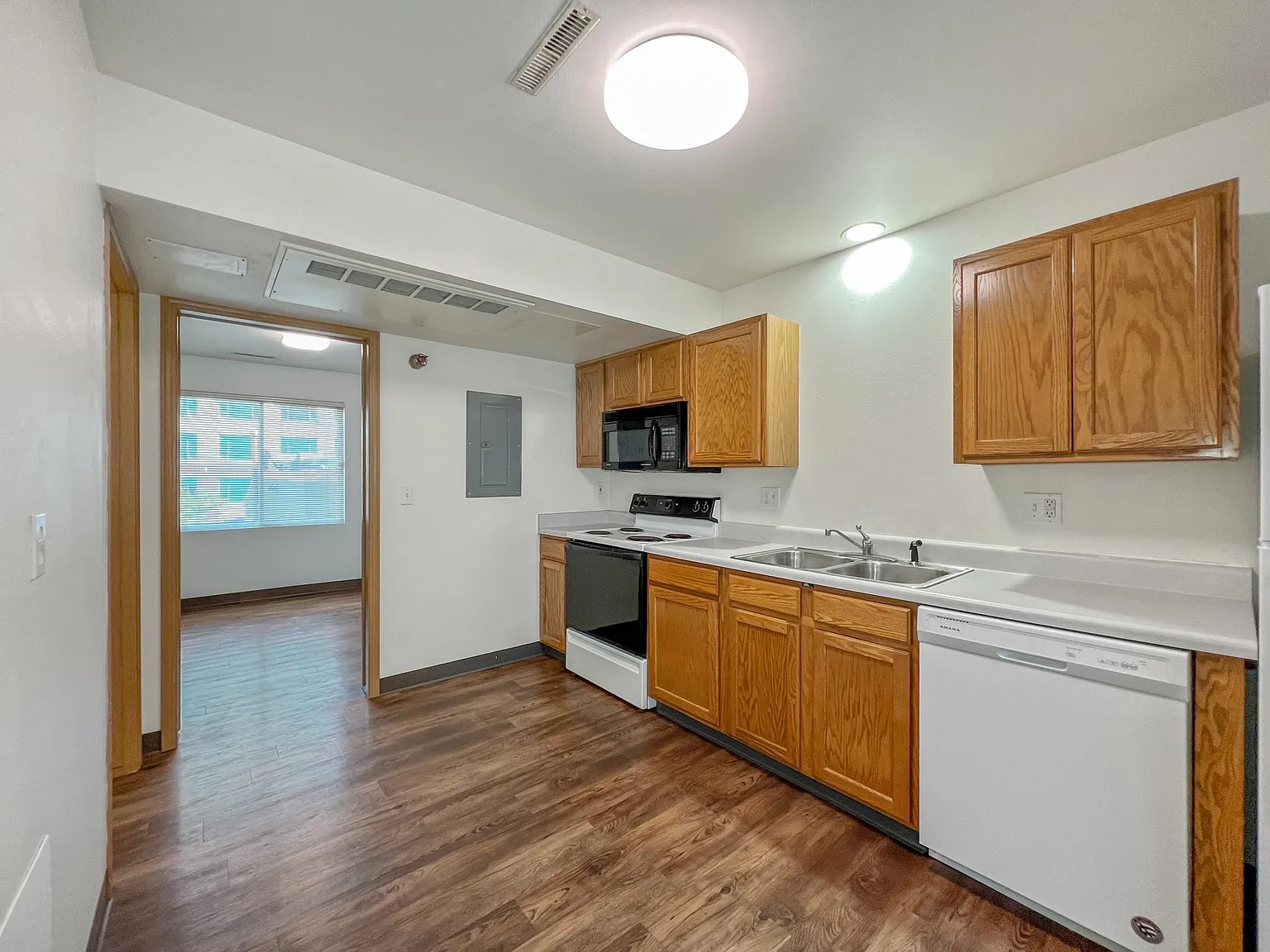 1 bed, 500 sqft, $895 — Photo 4