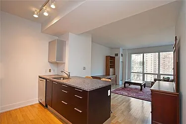 Rented by Space Marketing Shop