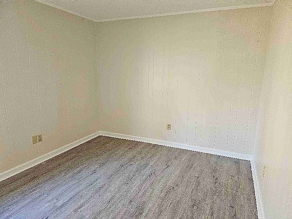 5th image of 287 Oliver Dr