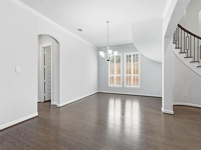 1303 Gardenia Dr — Photo 4