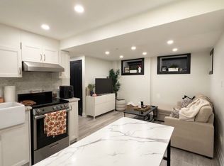 121 Sorauren Ave #4, Toronto, ON M6R2E3