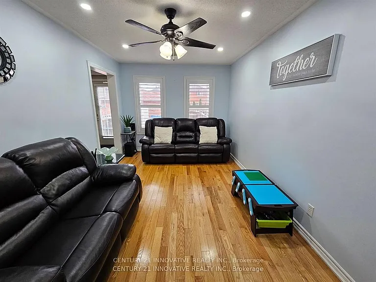 189 S Unionville Ave — Photo 9