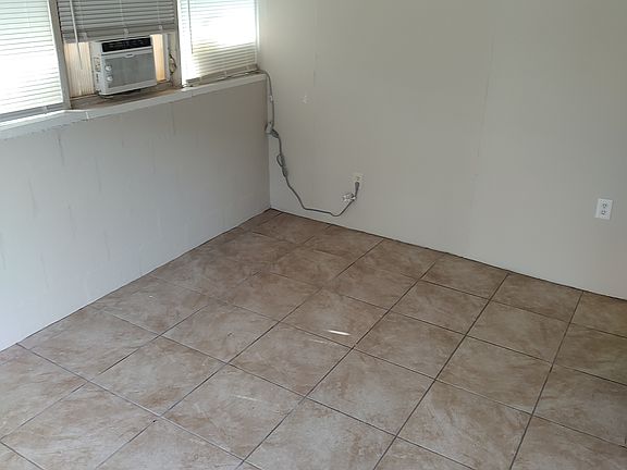 4th image of 3755 Scenic Hwy N Unit 10