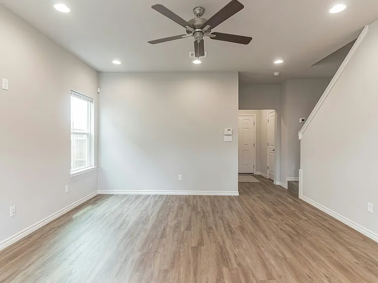 125 Peruna Dr — Photo 18