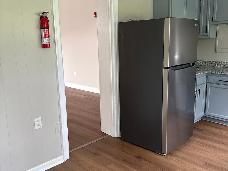 103 Barnhardt Cir #8 — Photo 32