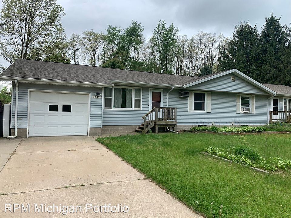 1st image of 3641 Park Ln