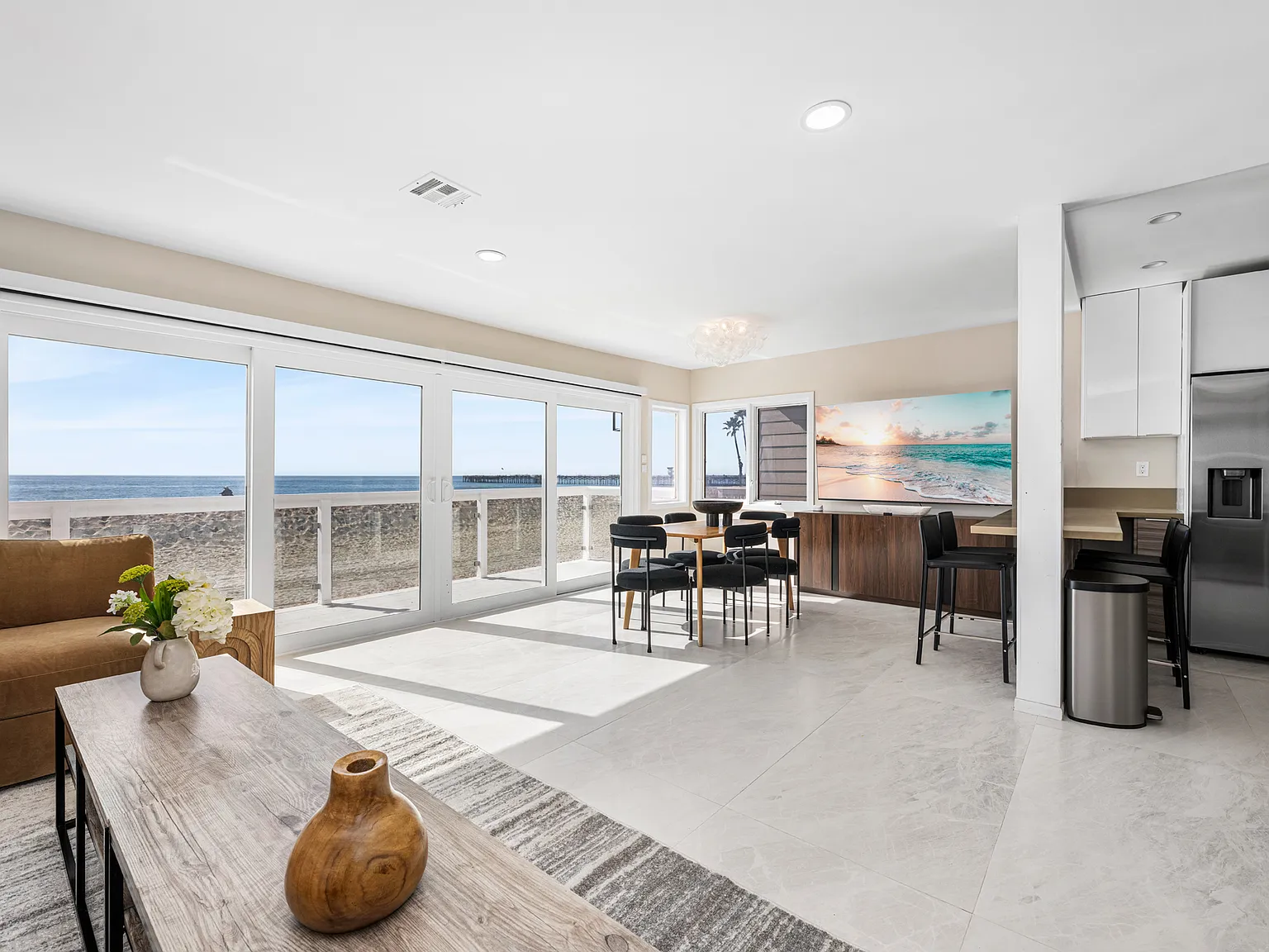 3 bed, 1000 sqft, $9,500 — Photo 3