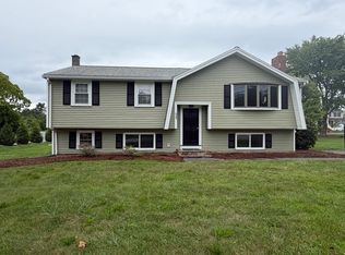 688 Plymouth St, Bridgewater, MA 02324