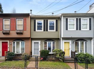 19 Dixfield St, South Boston, MA 02127