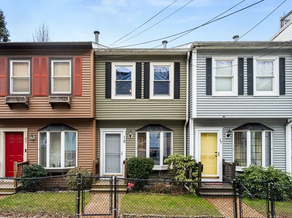 19 Dixfield St, South Boston, MA 02127