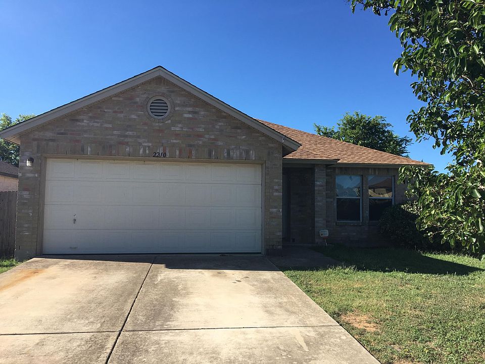 1st image of 2210 Cottontail Dr