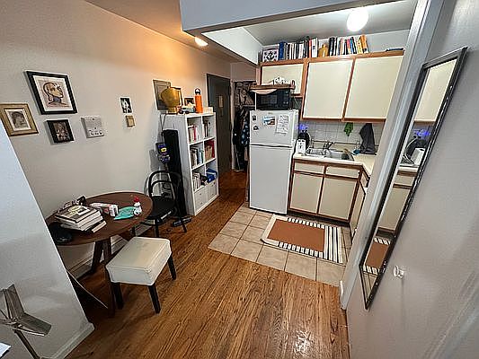 5th image of 150 Orchard St APT 1B