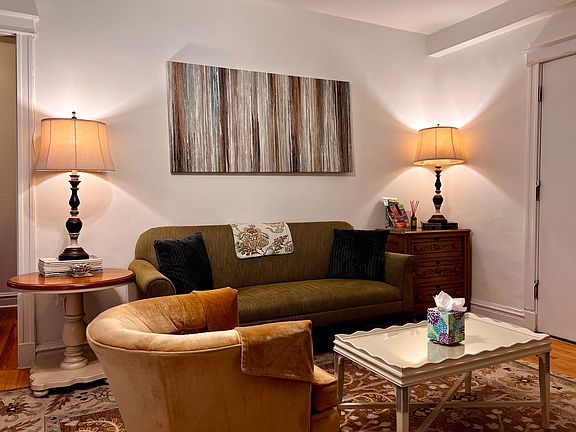 3rd image of 4066 Lindell Blvd APT 604