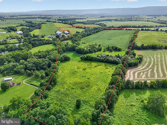 3rd image of 13424 Old Frederick Rd
