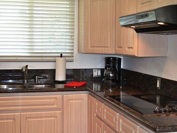 3rd image of 1961 Sierra Vista Dr