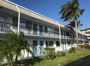 2480 Lake Osborne Dr APT 205, Lake Worth, FL 33461