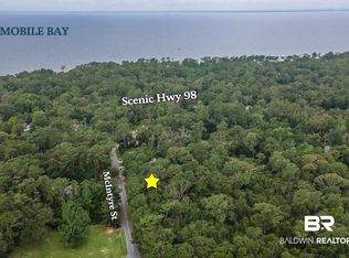 2 McIntyre St, Fairhope, AL 36532
