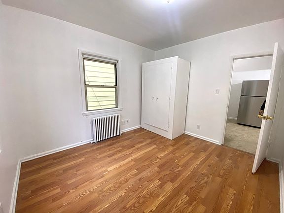 4th image of 23-13 38th St #1