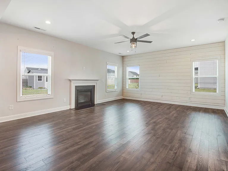 105 Salmon Ln — Photo 6