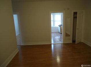 3311 Crescent St APT 2F, Astoria, NY 11106