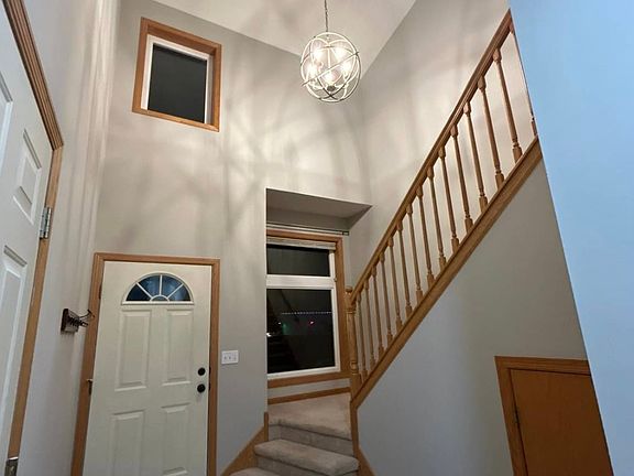 2nd image of 708 1st St NW