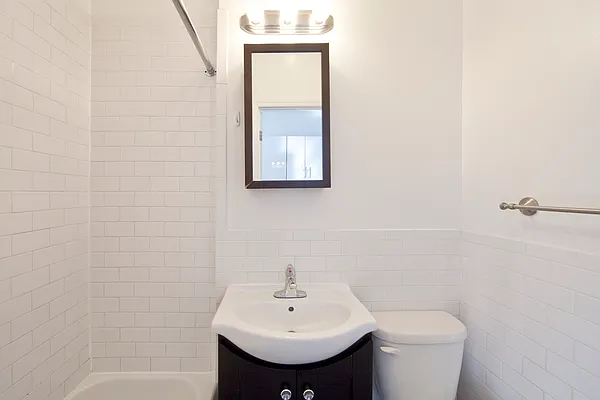 Rented by R New York | media 49