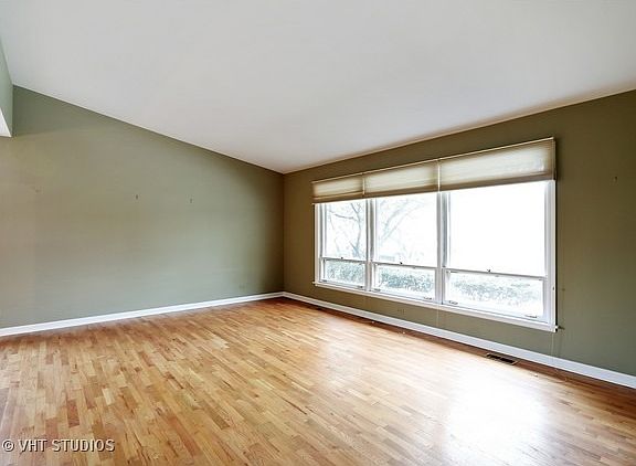 2nd image of 657 E Juniper Dr