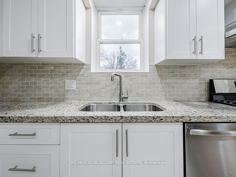 Toronto House for rent - 3 Bedrooms — photo 28