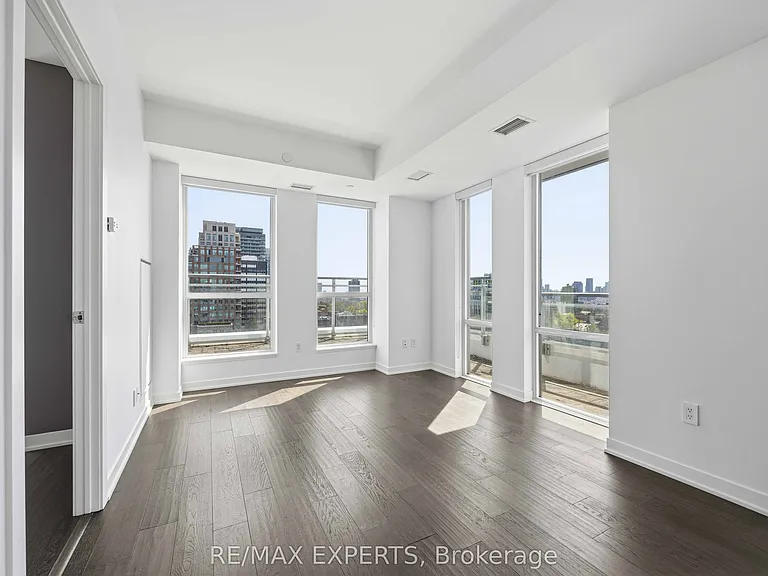 223 Saint Clair Ave W #1007 — Photo 18