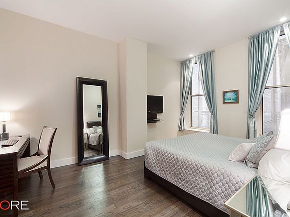 2nd image of 81 Franklin St APT 1W