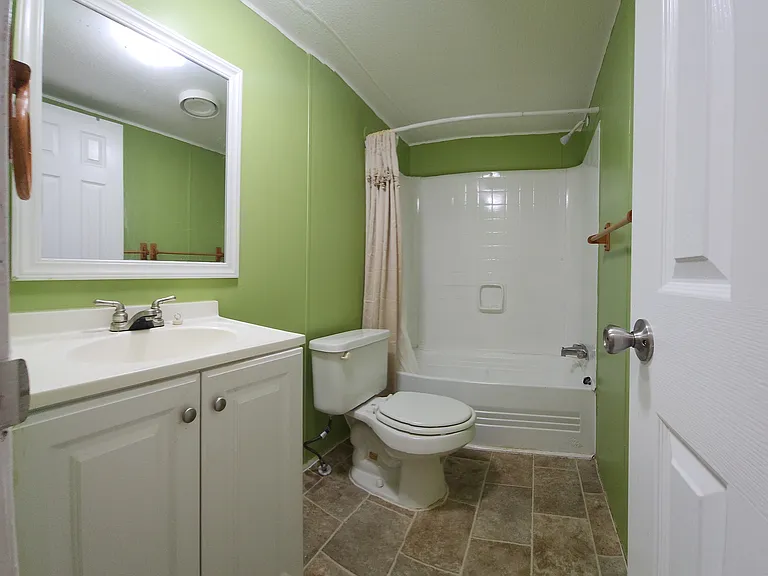 156 Mae St — Photo 15