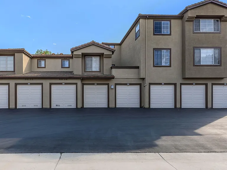 Wood Canyon Villas — Photo 12