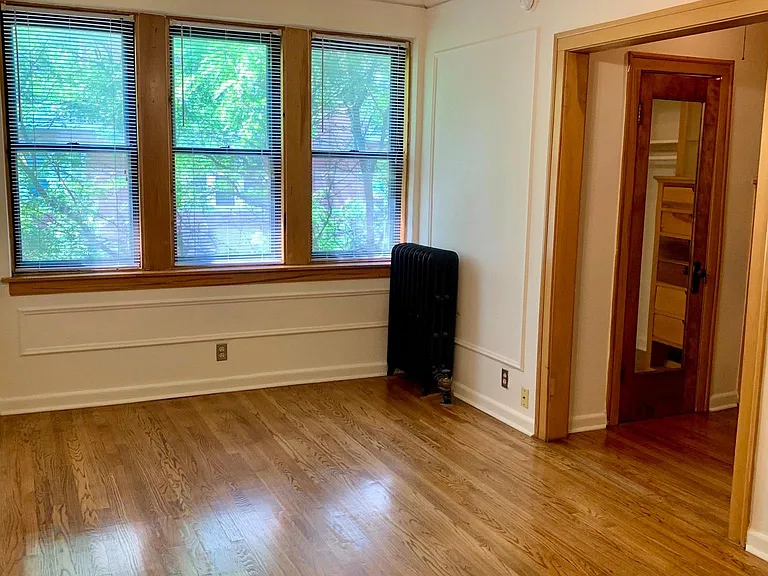 644 West Surf — Photo 35