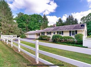 751 Bear Hill Rd, Middletown, CT 06457