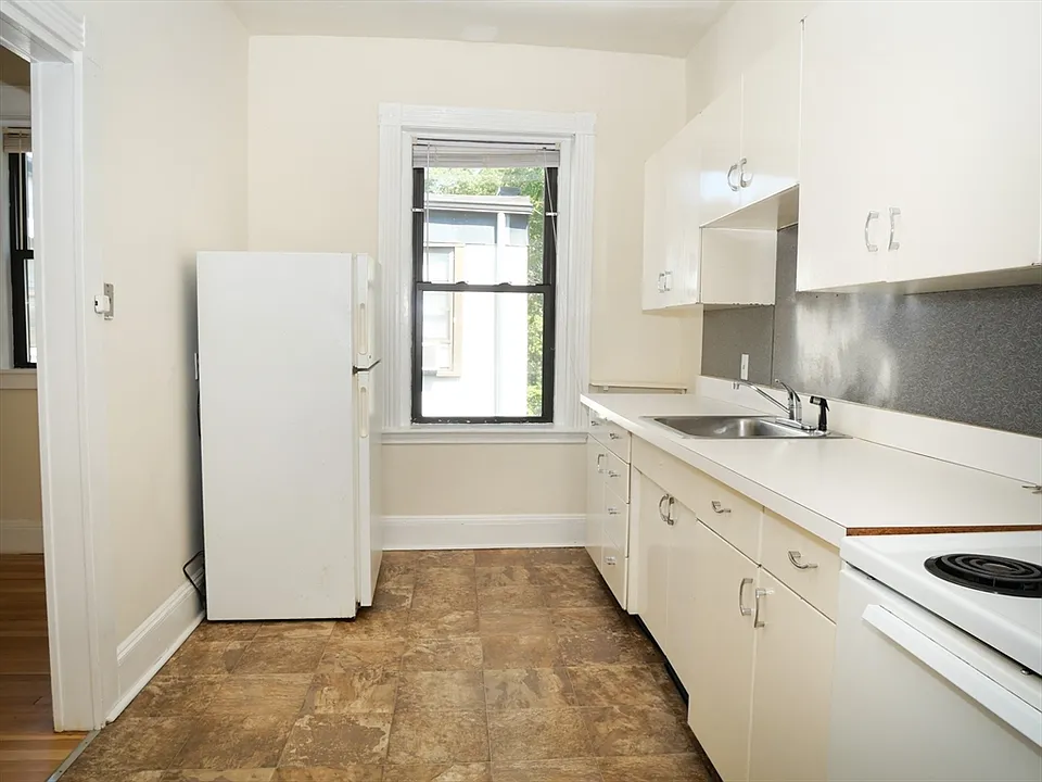 397 Harvard St #5