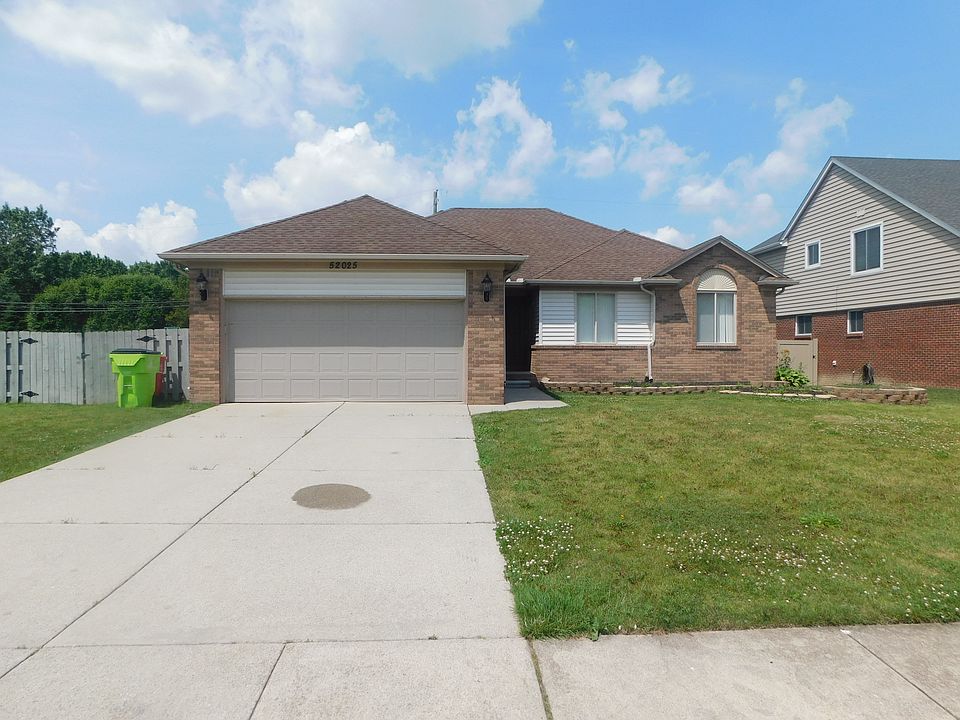 1st image of 52025 Hickory Dr