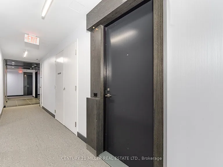 15 Beverley St #301 — Photo 7