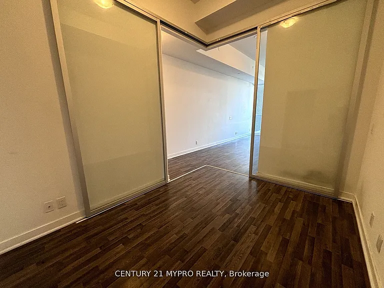 120 Parliament St #525 — Photo 10