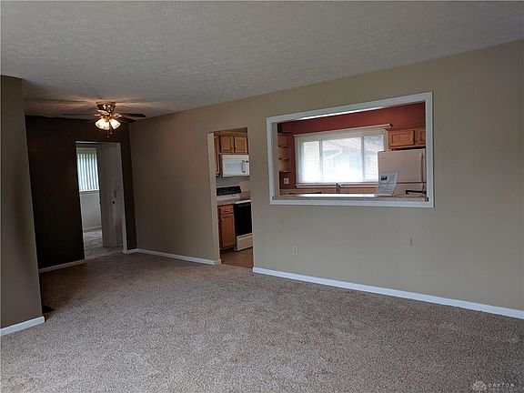4th image of 1820 Kruss Ave
