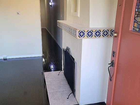 4th image of 3236 32nd St