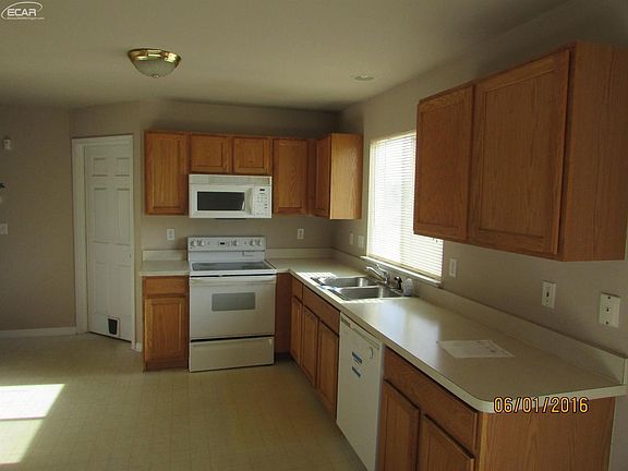 4th image of 4056 Heather Hill Ct